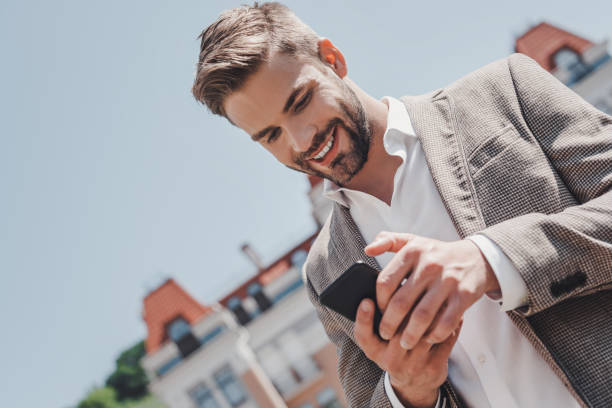 Choosing the Best Mobile Phone Business Devices